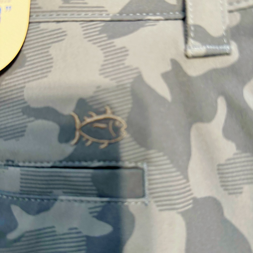 NWT Southern Tide Performance Shorts - Picture 3 of 5